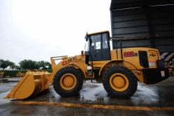 КОЛЕСНЫЙ ПОГРУЗЧИК  CG932H